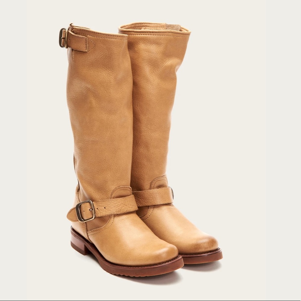 Meet your Posher, Trini